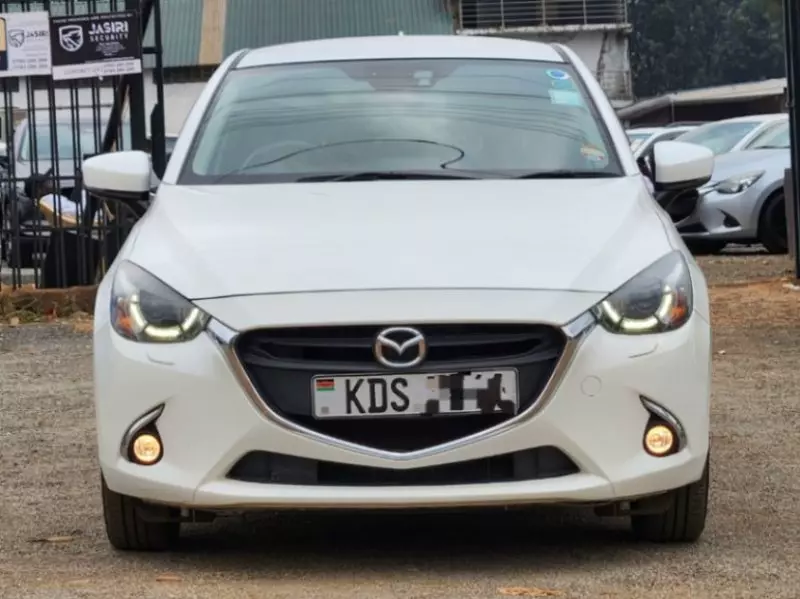 Mazda Demio   - 2017