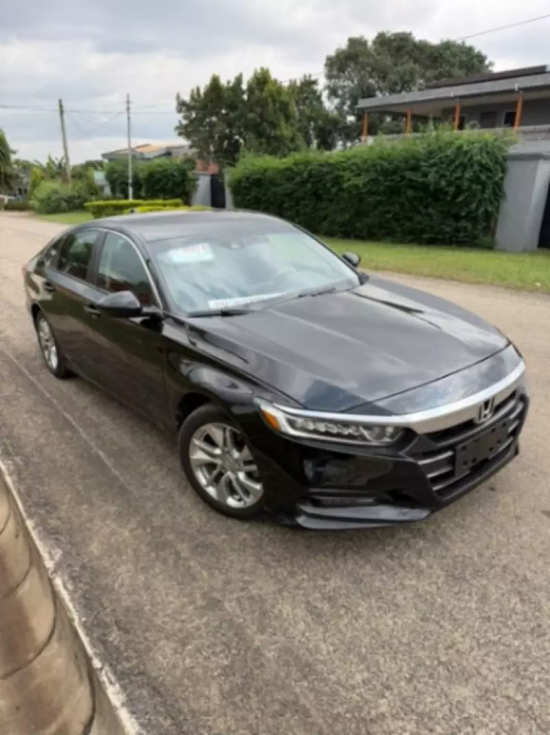 Honda Accord   - 2019