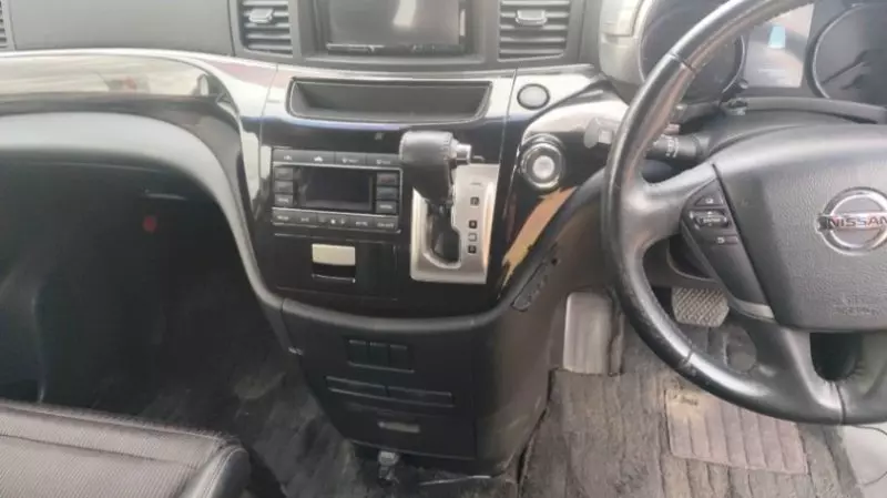 Nissan Elgrand - 2019