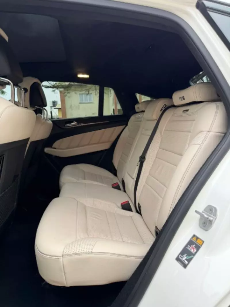 Mercedes-Benz GLE-Class   - 2017