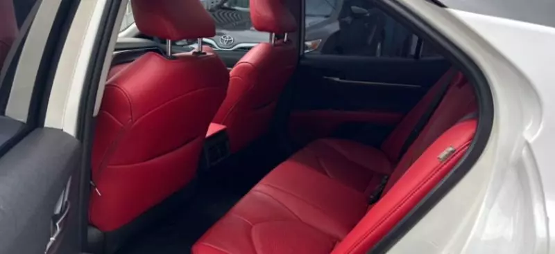Toyota Camry   - 2019