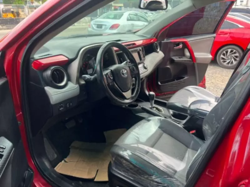 Toyota Rav 4 Hybrid   - 2013