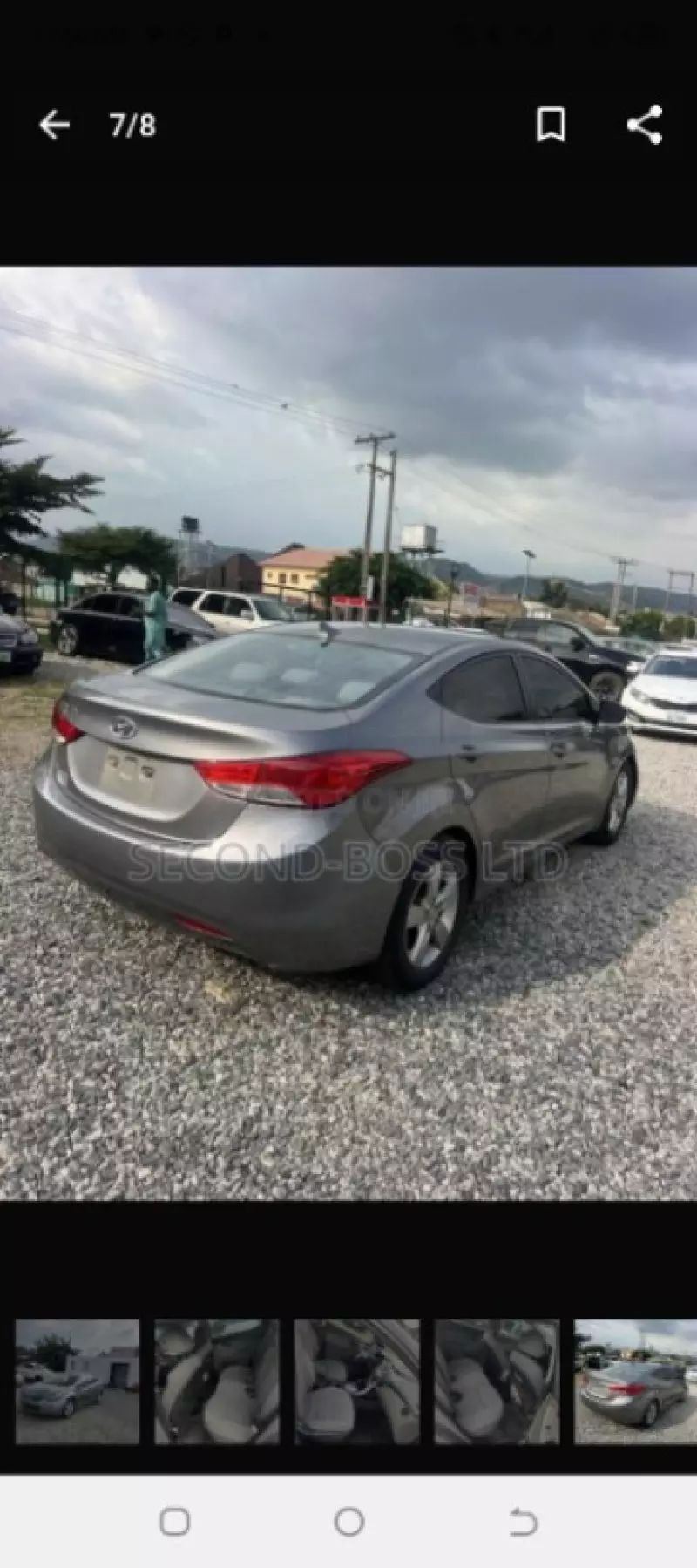 Hyundai Elantra   - 2011