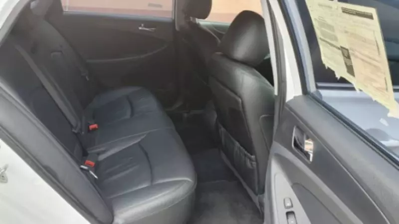 Hyundai Sonata - 2013