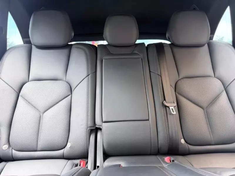 PORSCHE Cayenne - 2016