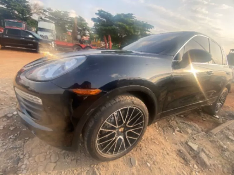 PORSCHE Cayenne   - 2010