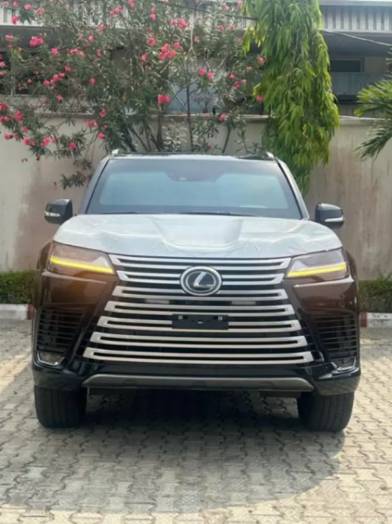 Lexus LX 600   - 2025