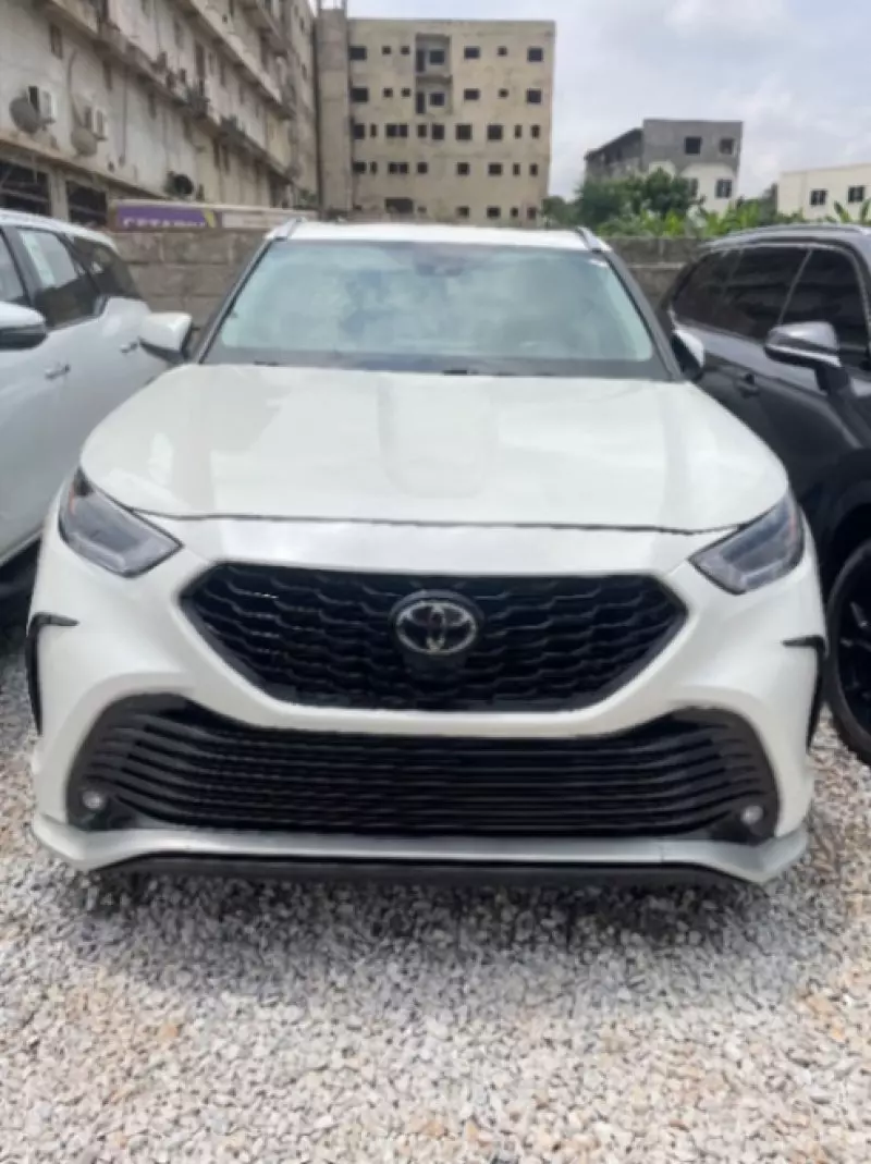 TOYOTA Grand Highlander   - 2024