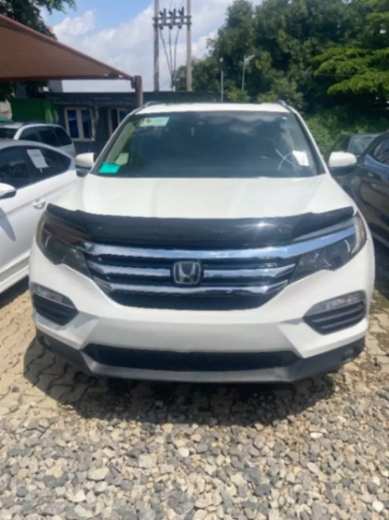 Honda Pilot   - 2017