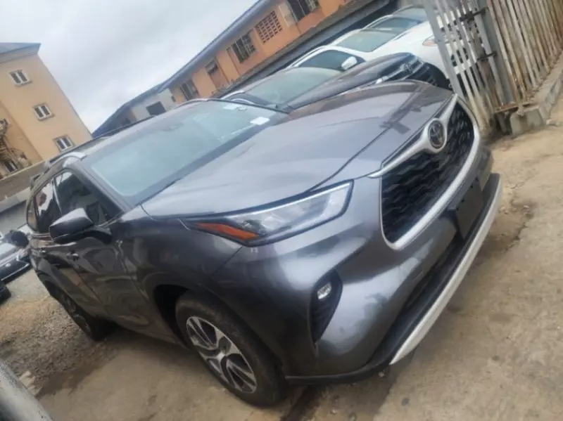 TOYOTA Highlander   - 2020