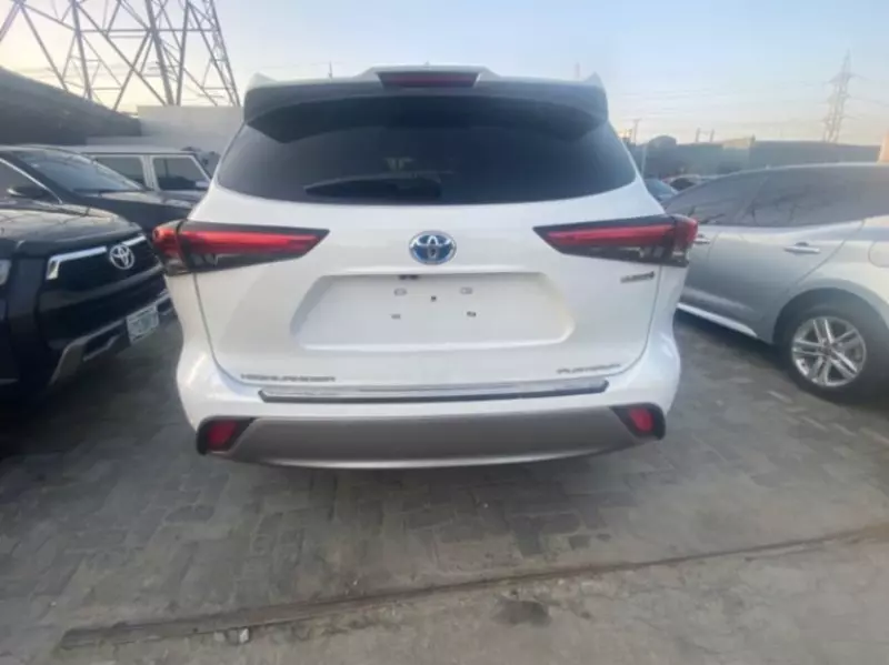 Toyota Highlander   - 2023
