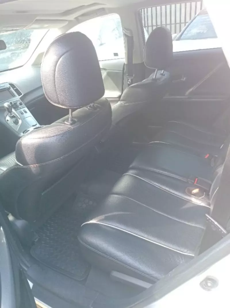 Toyota Venza   - 2013
