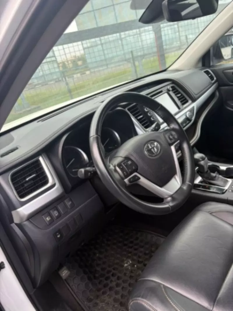 TOYOTA Highlander   - 2018