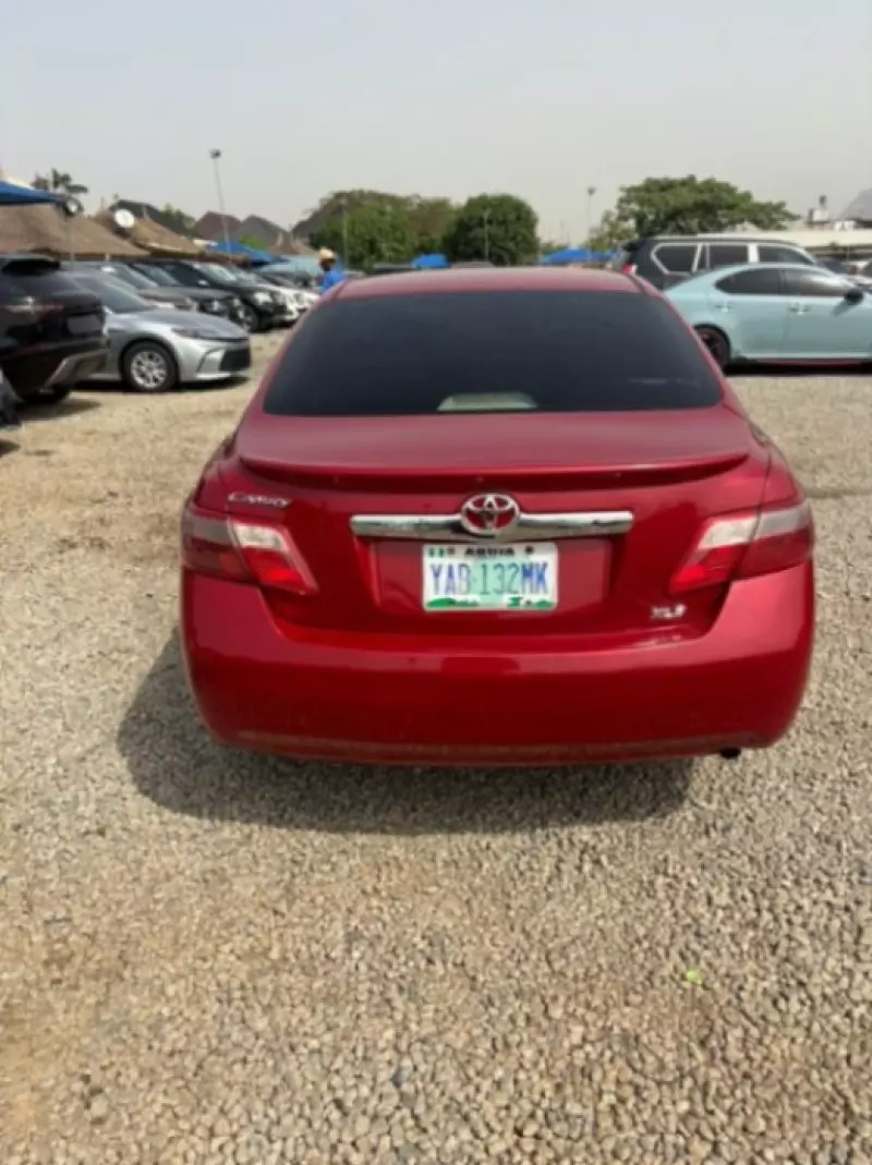 Toyota Camry   - 2008