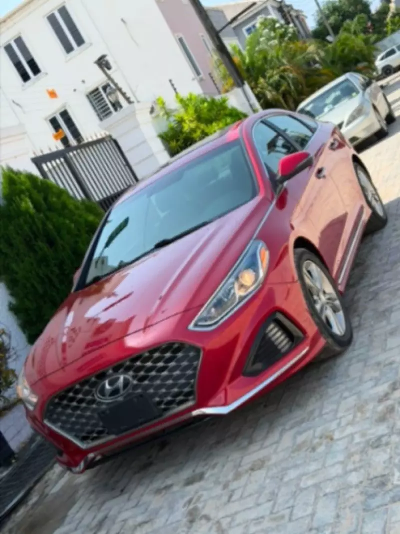 Hyundai Sonata   - 2018
