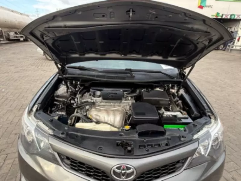 TOYOTA Camry   - 2013