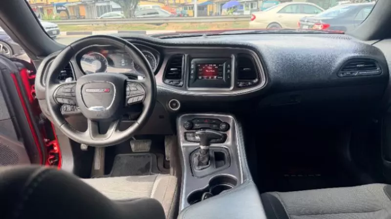 Dodge Challenger   - 2016