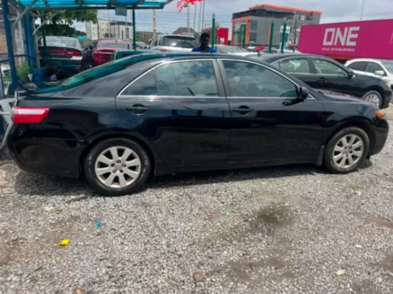 TOYOTA Camry - 2007