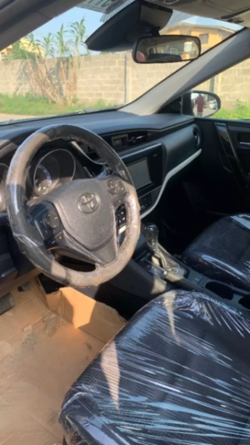 TOYOTA Corolla iM   - 2017