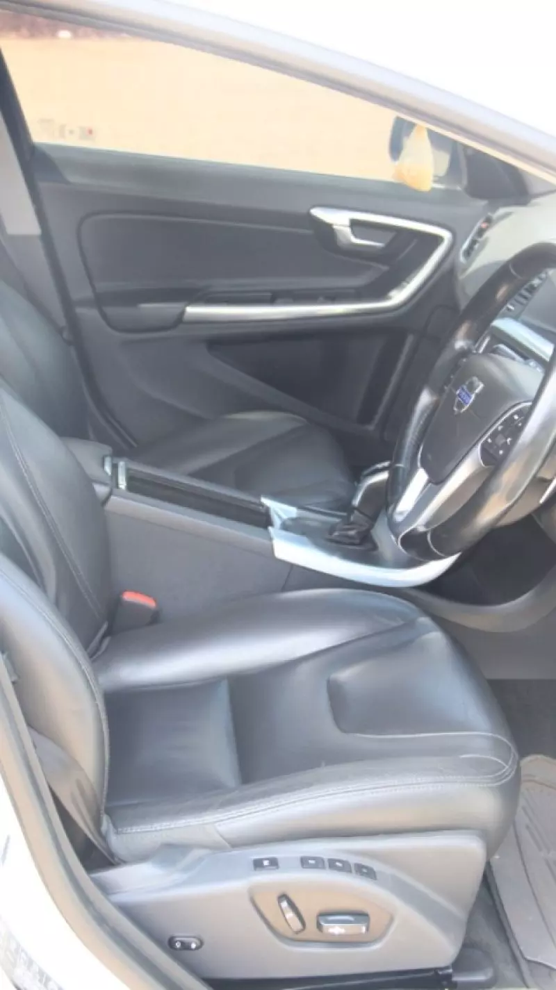 Volvo V60   - 2015