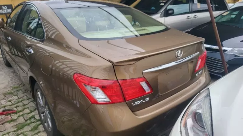 Lexus ES   - 2008