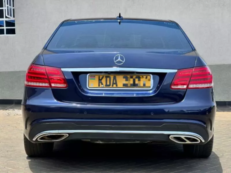 Mercedes-Benz E250   - 2013