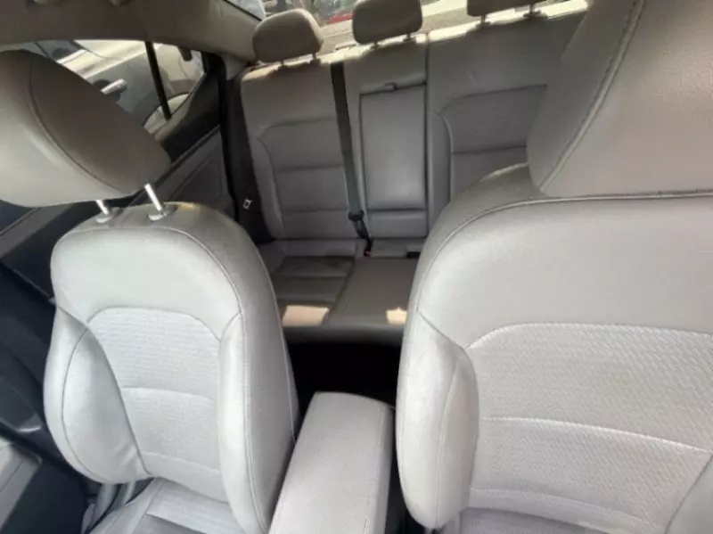 Hyundai Elantra   - 2017