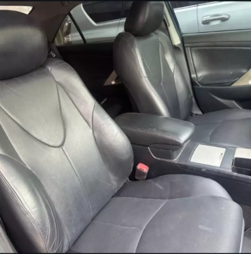 TOYOTA Camry - 2011