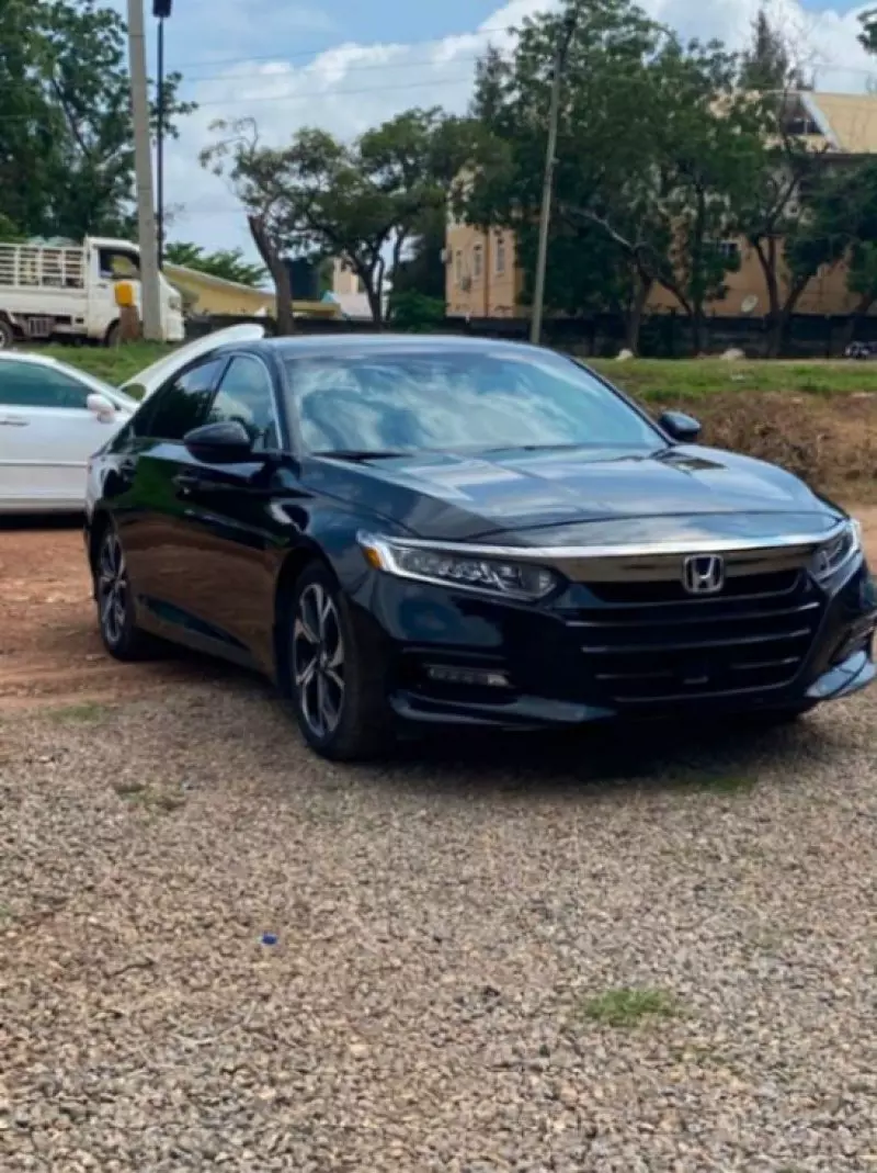 Honda Accord   - 2018