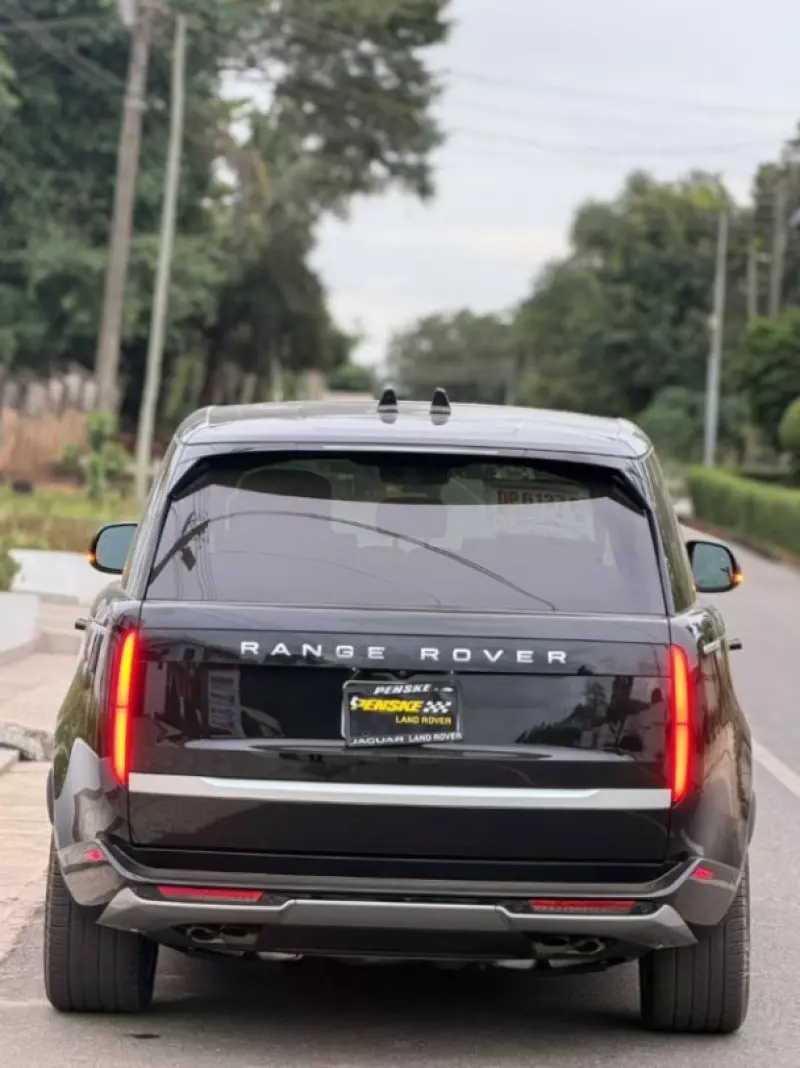 Land Rover Range Rover   - 2025