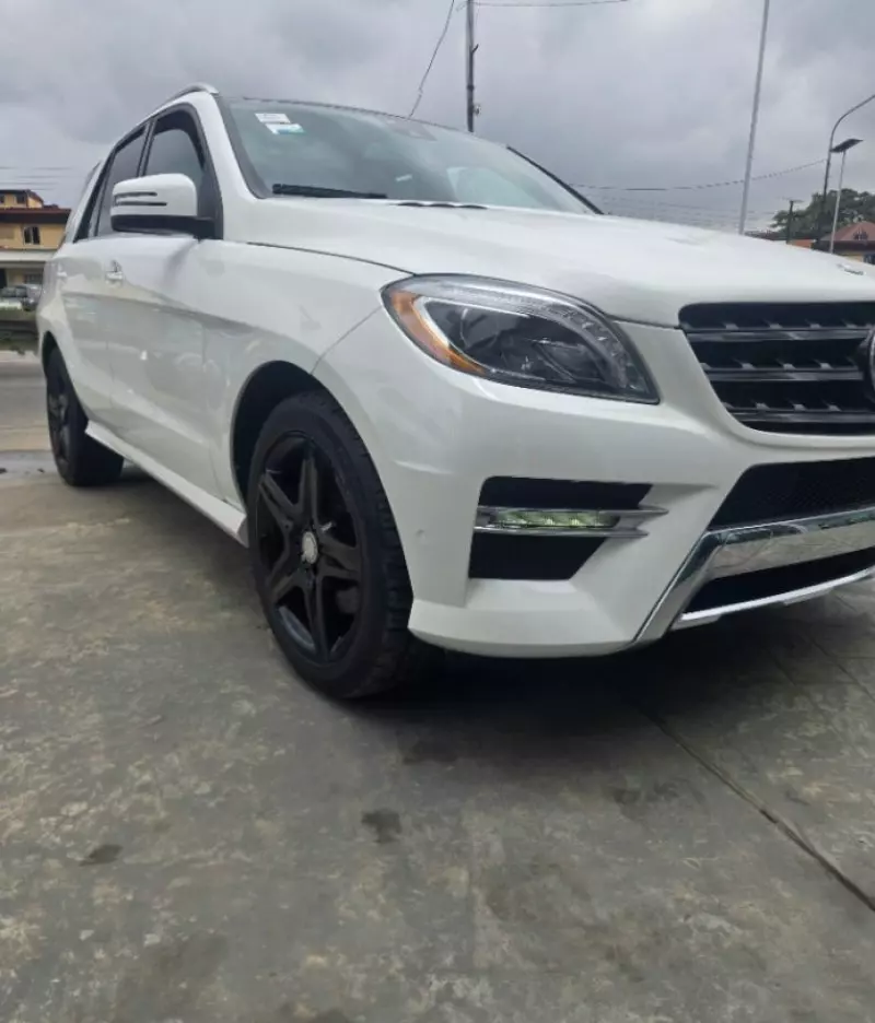 Mercedes-Benz 350   - 2015