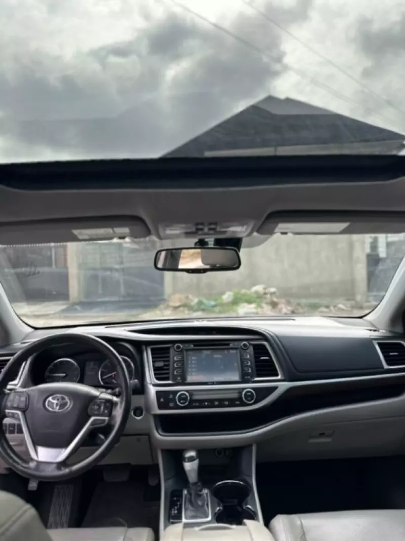 TOYOTA Highlander   - 2014