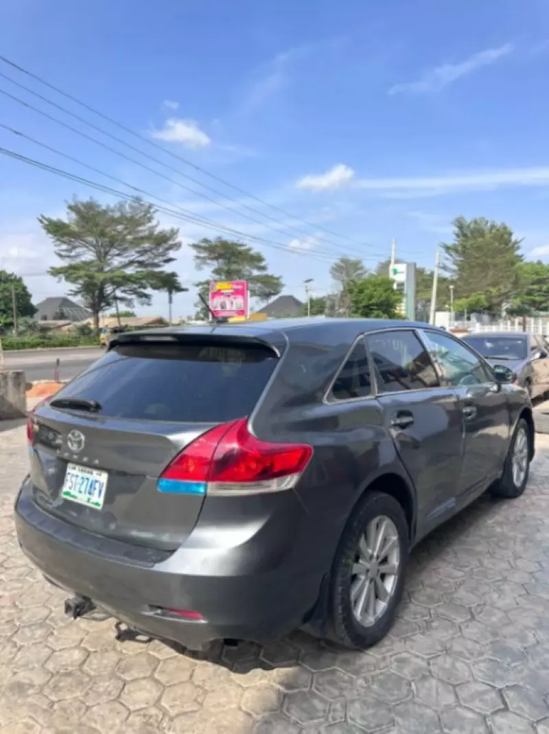 Toyota Venza   - 2009
