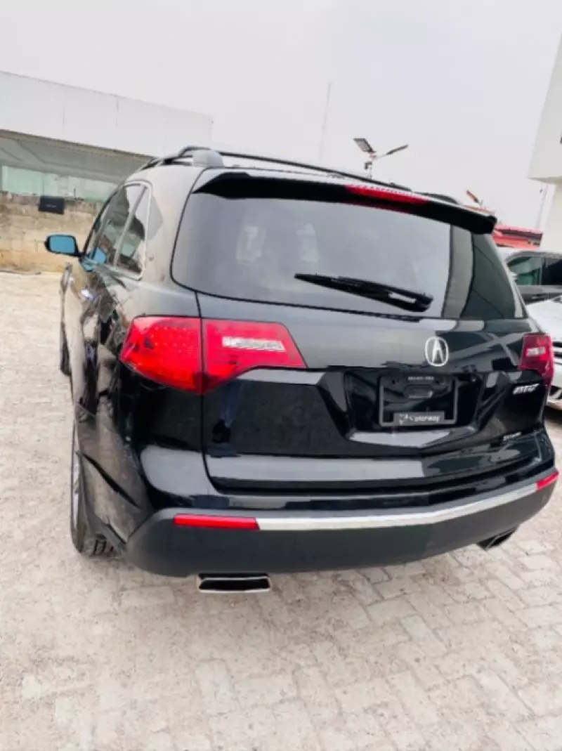 Acura MDX   - 2011