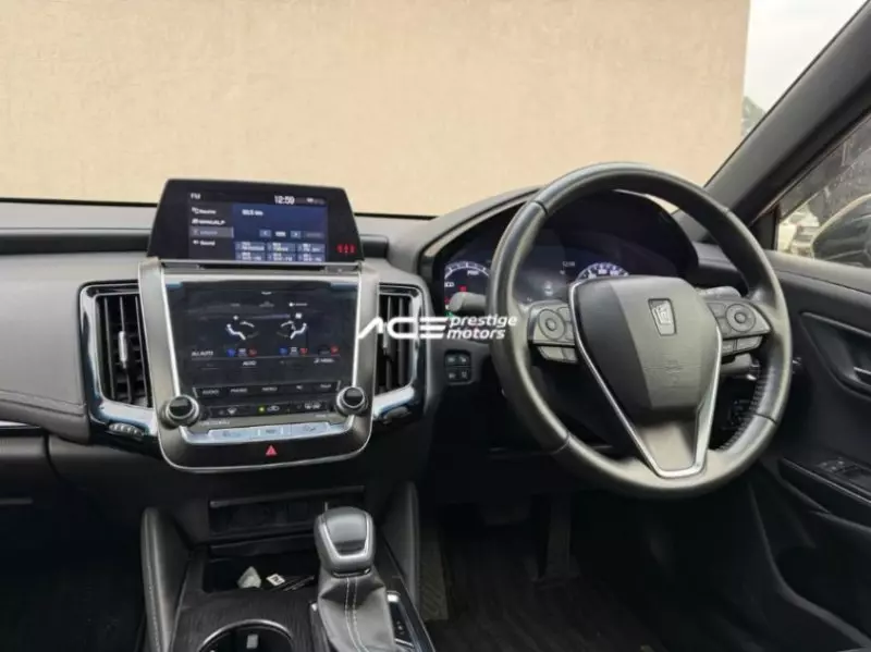 TOYOTA Crown   - 2018