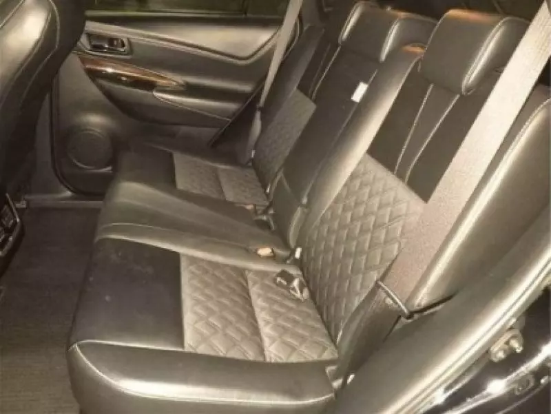 Toyota Harrier   - 2016