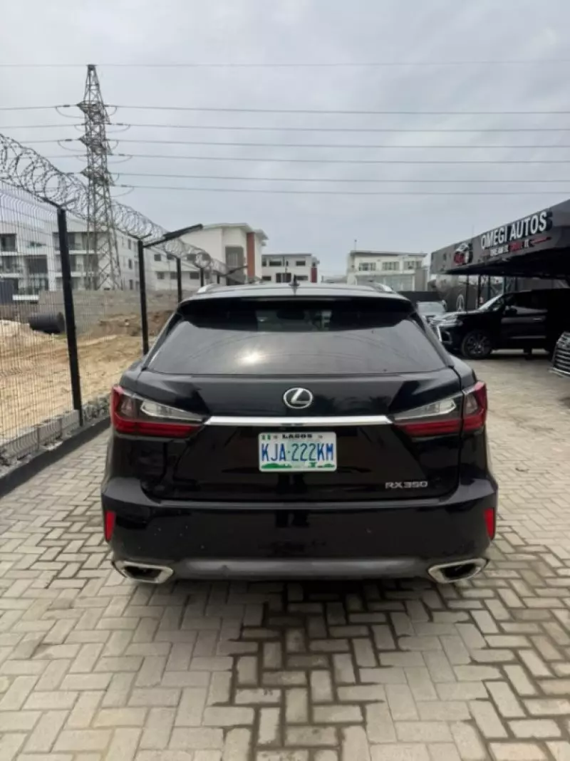 Lexus RX   - 2017