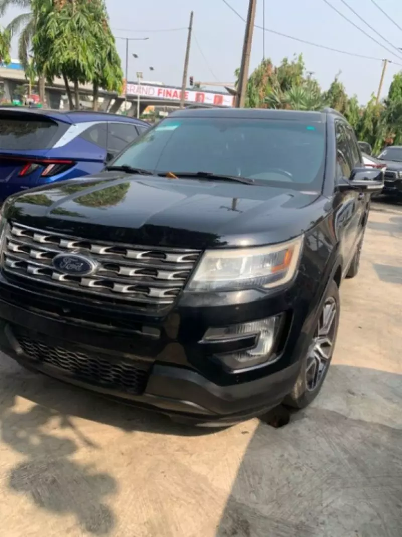 Ford Explorer LTD 3.5L   - 2016