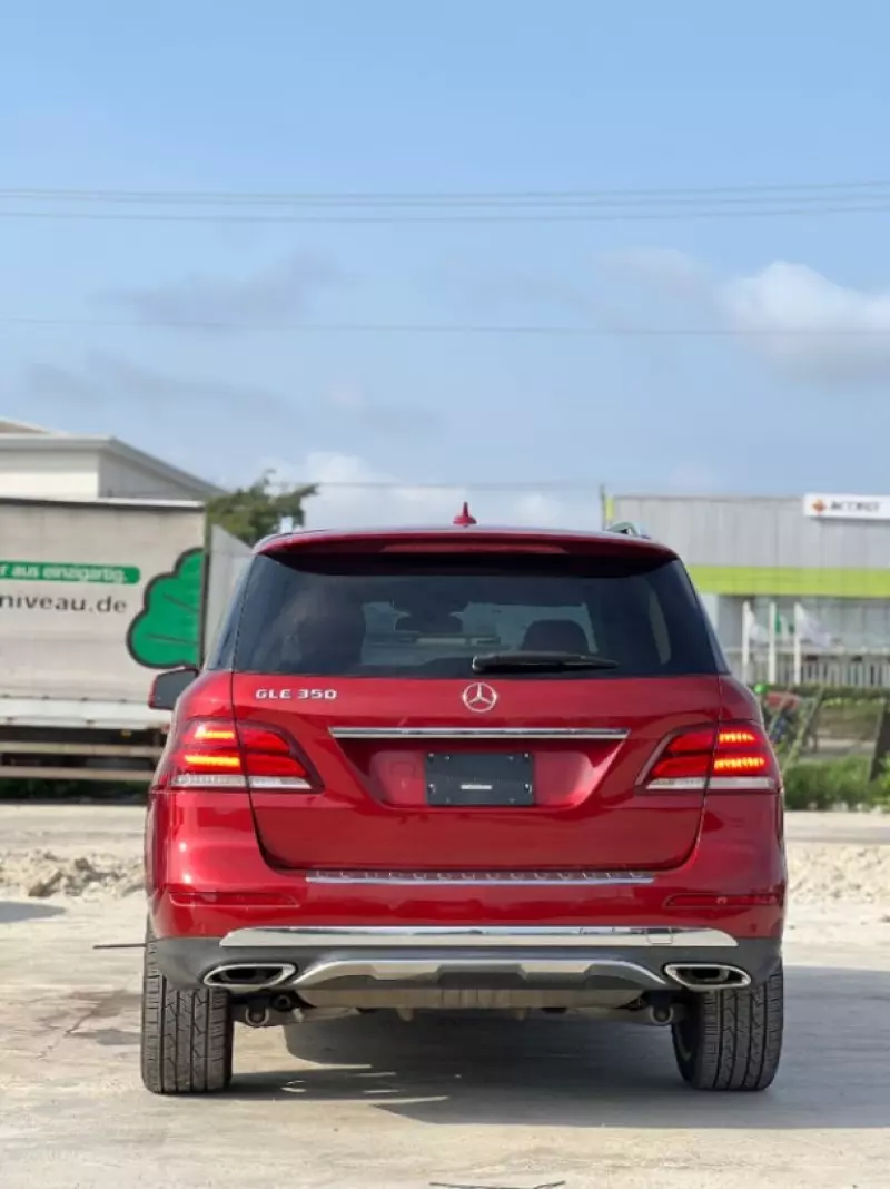 Mercedes-Benz GLE 350   - 2016