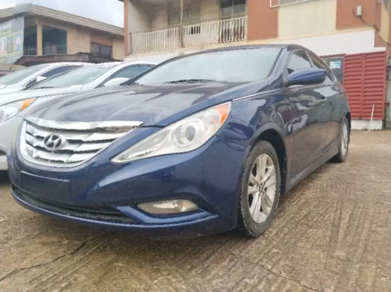 Hyundai Sonata   - 2014