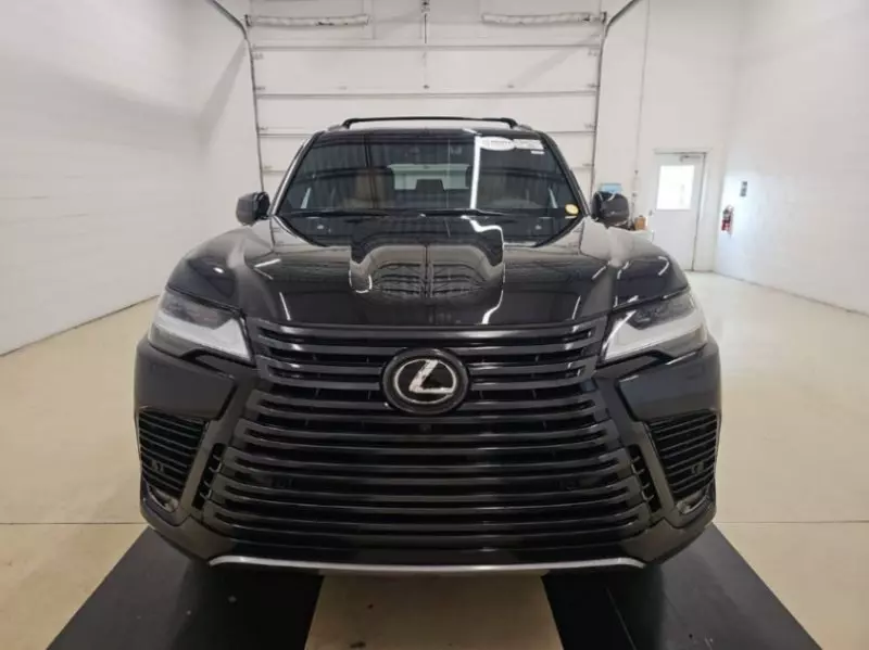 Lexus LX 600   - 2023