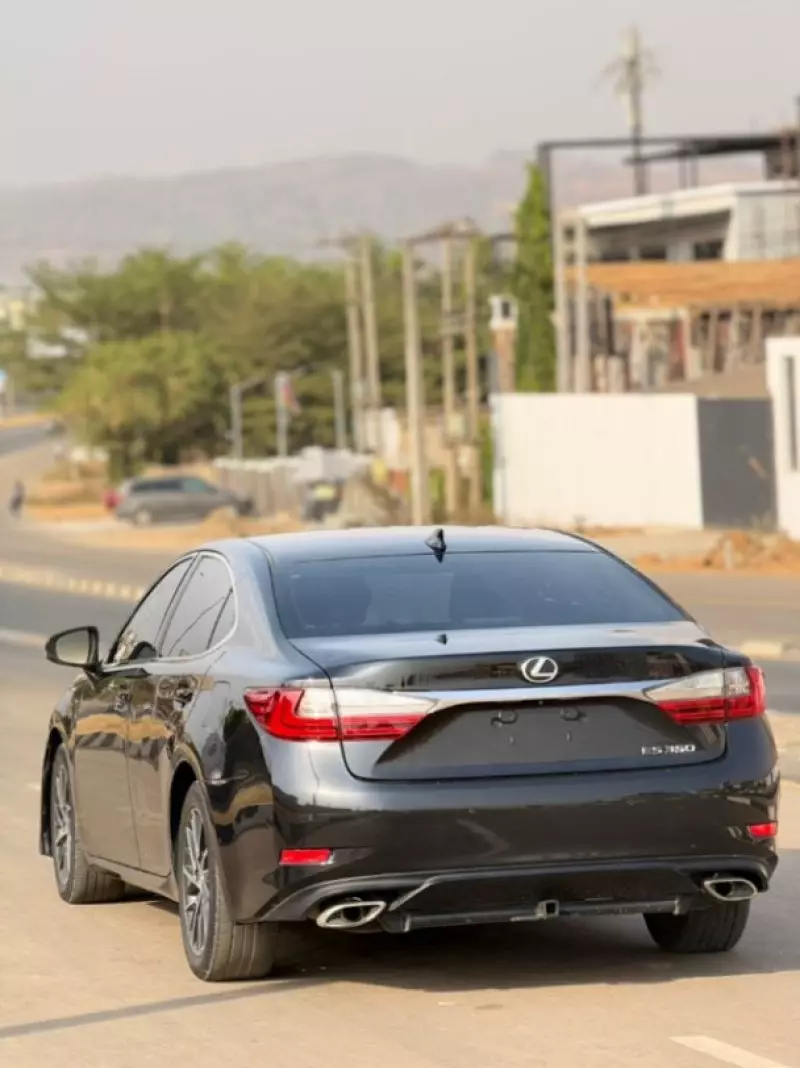 Lexus ES 350   - 2015