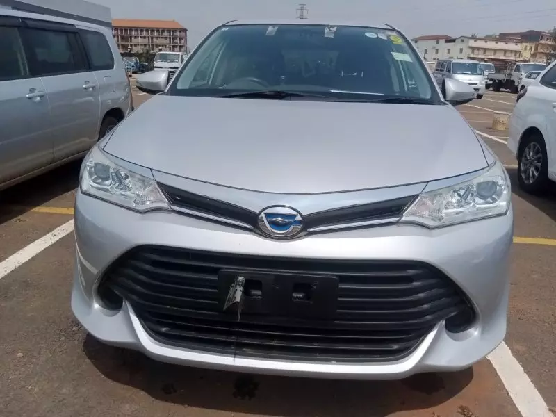 Toyota Fielder hybrid    - 2016