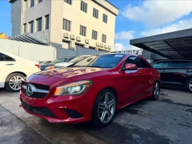 Mercedes-Benz CLA 250   - 2014