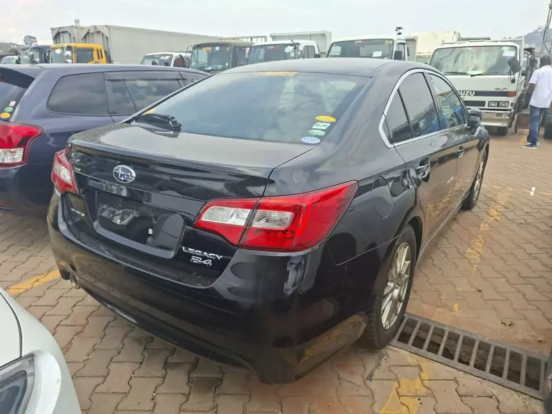 Subaru Legacy   - 2014