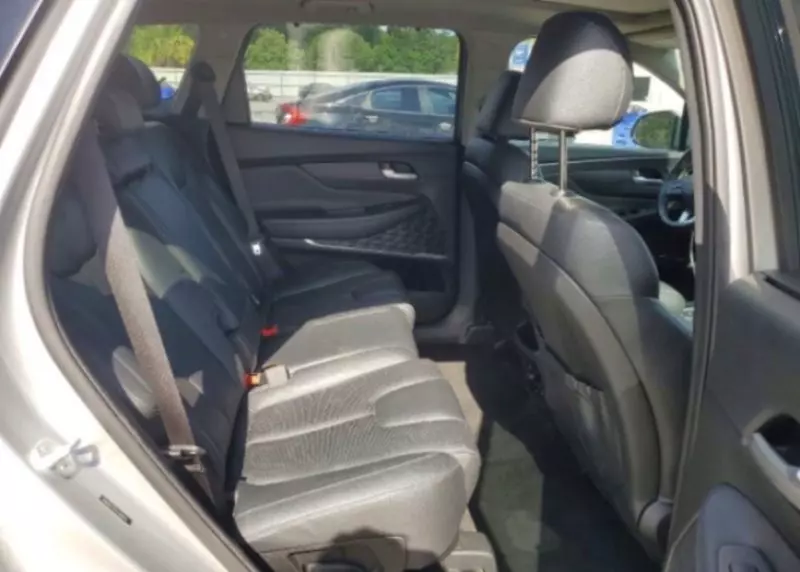 Hyundai Santa Fe   - 2020
