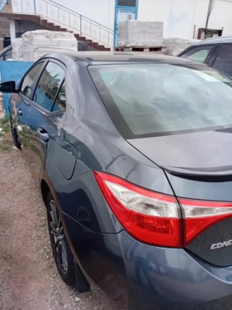 Toyota Corolla   - 2015