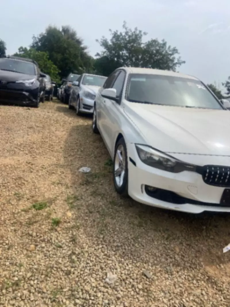 BMW 328i - 2014
