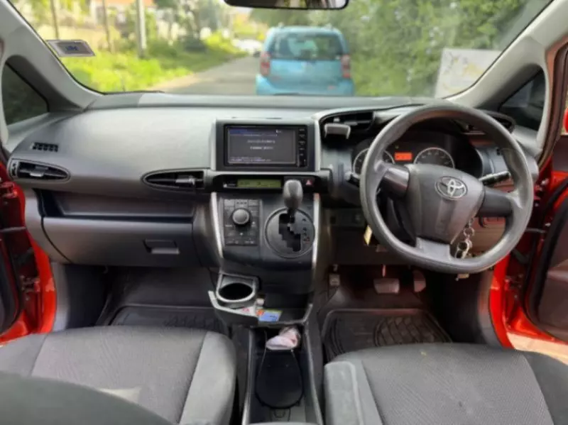 Toyota Wish   - 2016