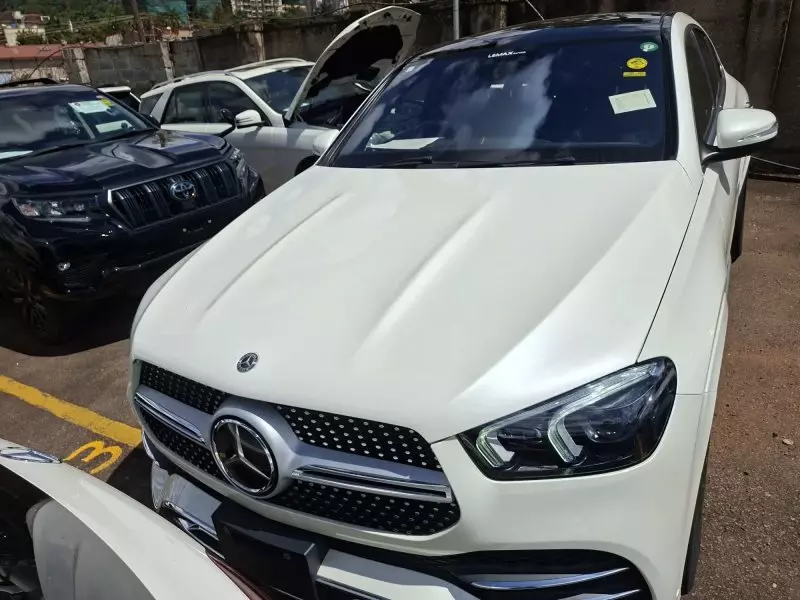 Mercedes-Benz GLE 400   - 2021